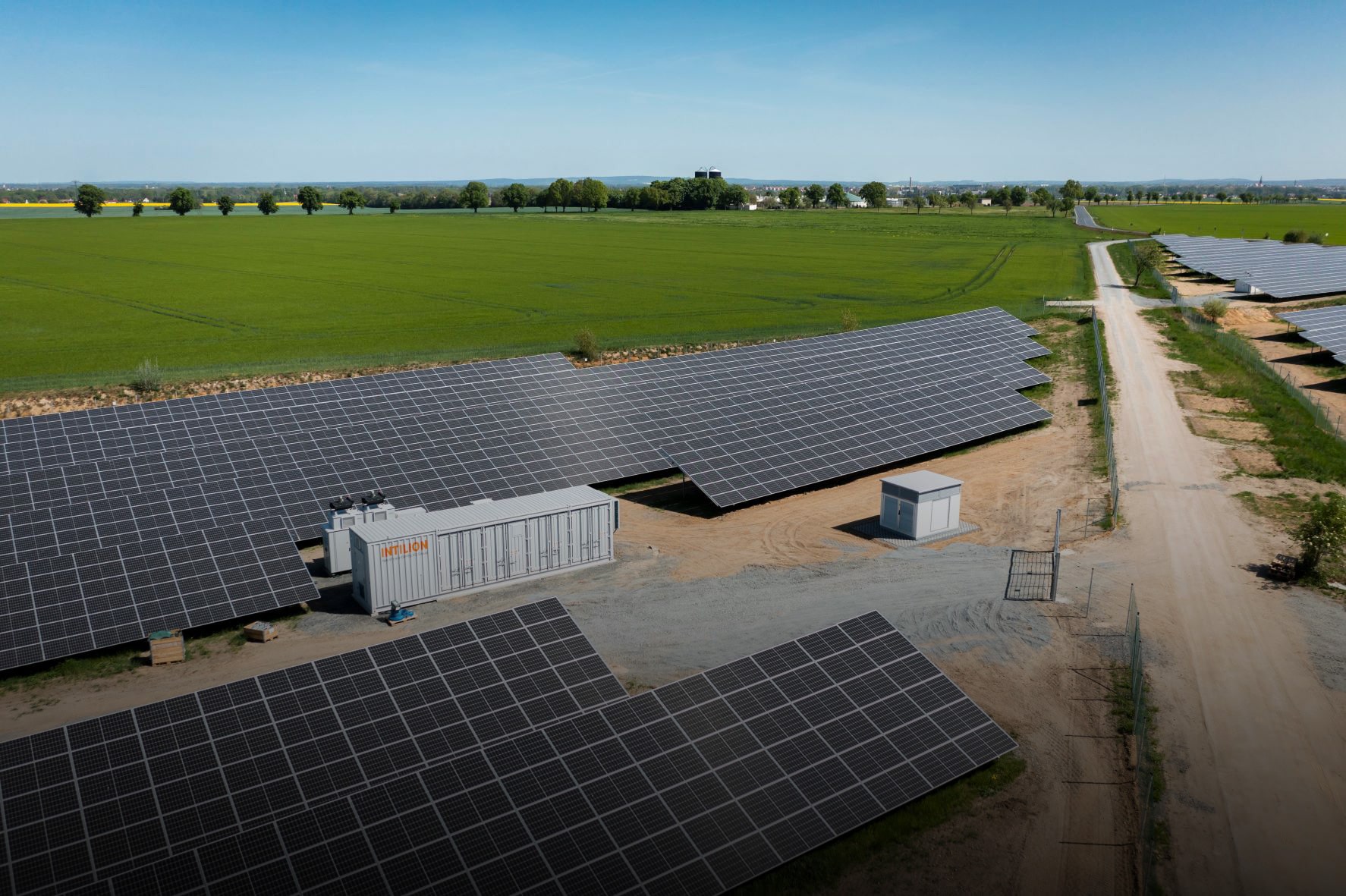 Photo of Qair's first battery storage and solar power plant in Priestwitz, Germany.